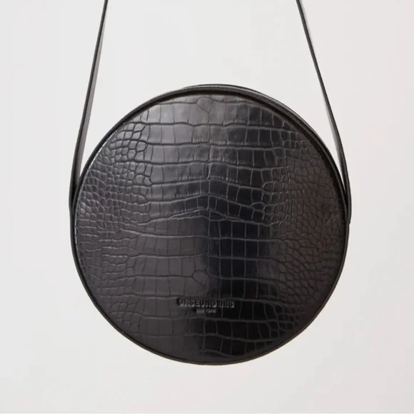 Orseund Iris Black Croc-Embossed Round Apple Leather shoulder Bag - Picture 3 of 11